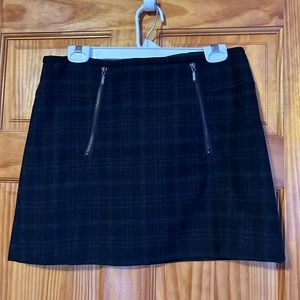 Willi Smith Wool mini skirt with zippers.